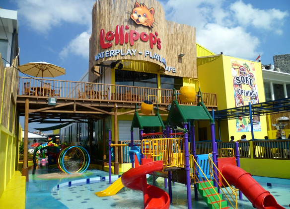 Игровой центр и кафе Лоллипоп Плэйленд в Семиньяке 